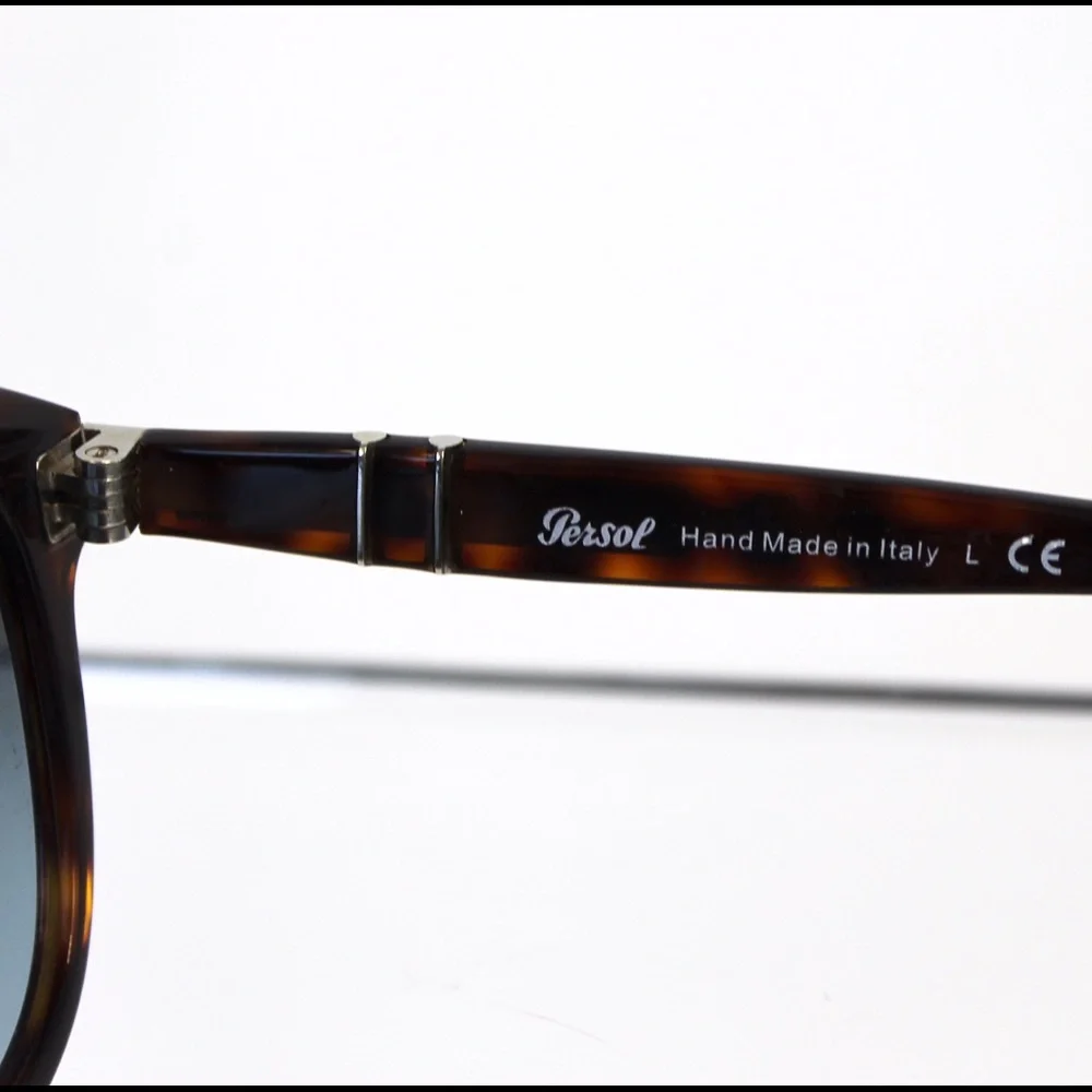 Ashton Kutcher Tortoiseshell Aviators bought from @ashtonkutcher closet